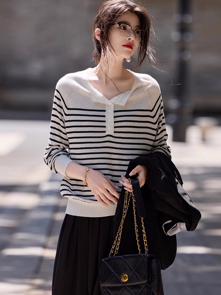 減齡百搭條紋衫