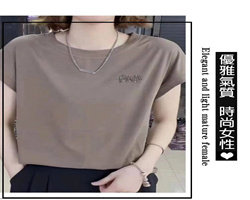 蝙蝠袖百搭短袖